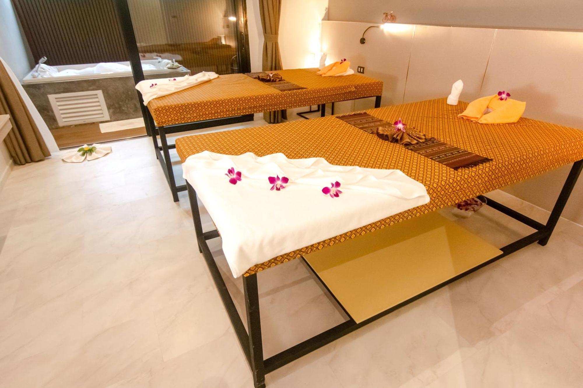 Tour De Phuket Hotel - Sha Plus 타랑 외부 사진